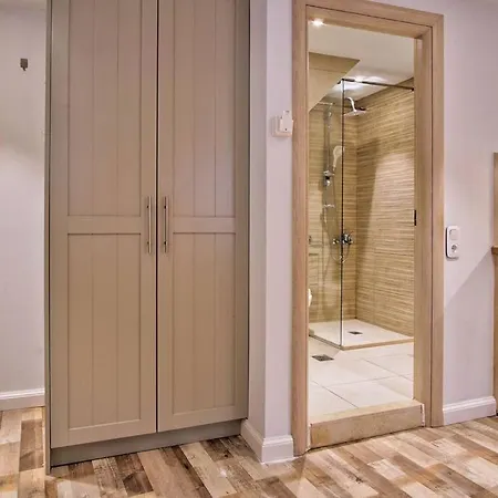 M&f In Corfu Center شقة