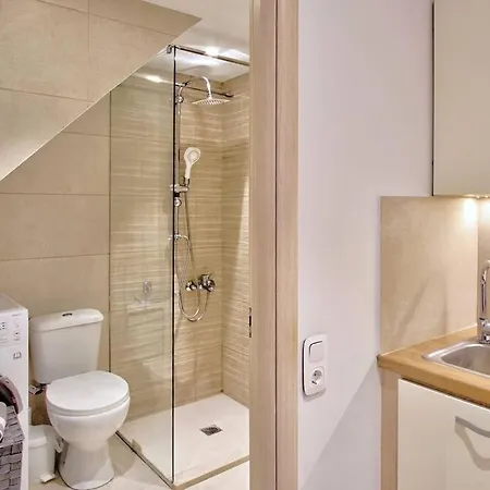 M&f In Corfu Center شقة *